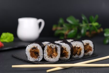 Ролл Маки Грибы