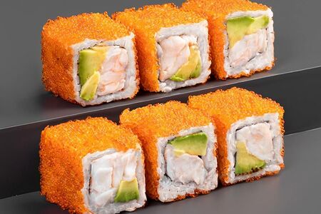 Ролл Калифорния с камчатским крабом