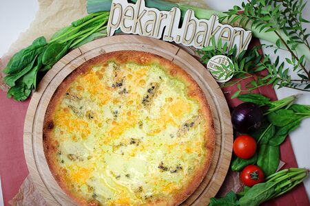 Пицца Четыре сыра с горгонзолой