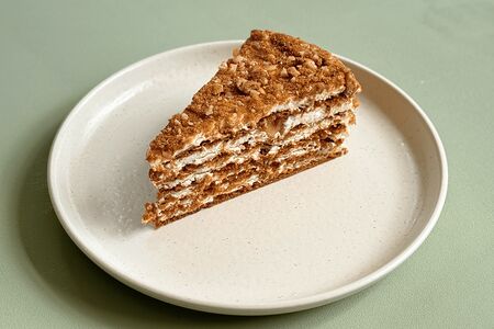 Наш фирменный медовик