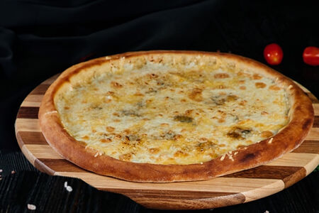 Пицца Шесть сыров 