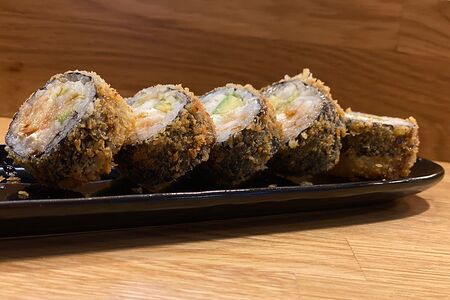 Ролл чиз лосось темпура