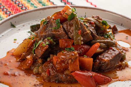 Телешки гювеч