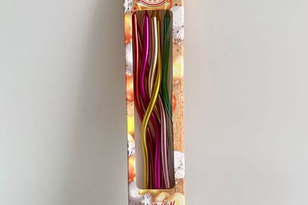 Набор разноцветных свечей серпантин