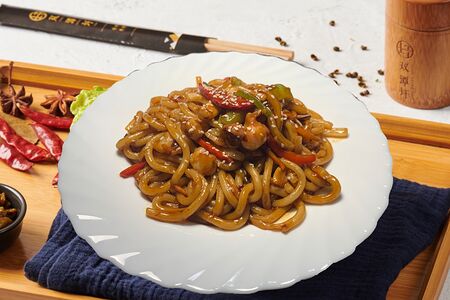 C9 Жареная лапша-удон с морепродуктами микс