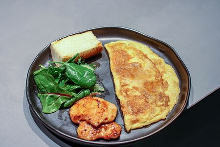 Омлет с курицей