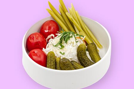 Ассорти сезонных домашних солений