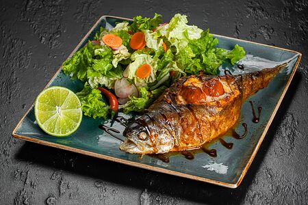 Форель с овощами