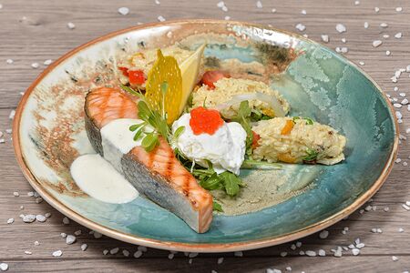 Лосось с рисом басмати 