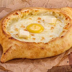 Хачапури по-аджарски