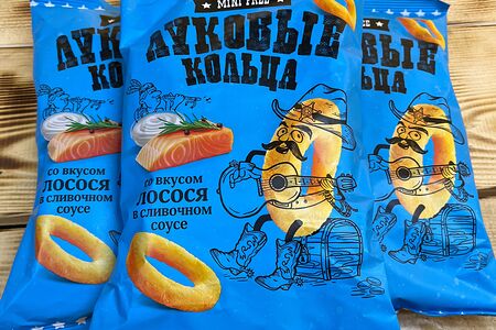 Луковые кольца со вкусом лосося в сливочном соусе