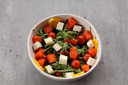 С лососем и рукколой