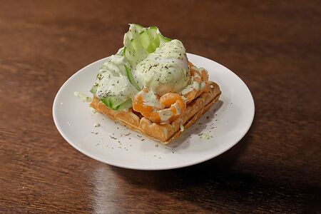 Венская вафля с форелью