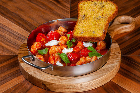 Жареные креветки саганаки