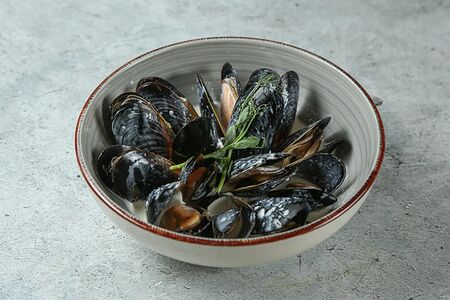 Мидии в соусе блю чиз