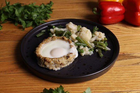 Корзиночкм рыбная с яйцом