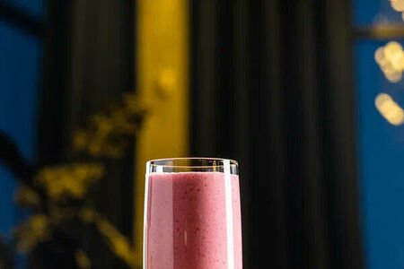 Смузи малина-сливки-хлопья