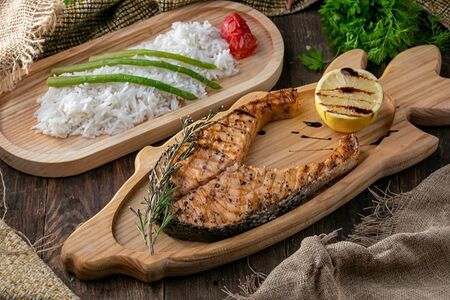 Стейк из лосося