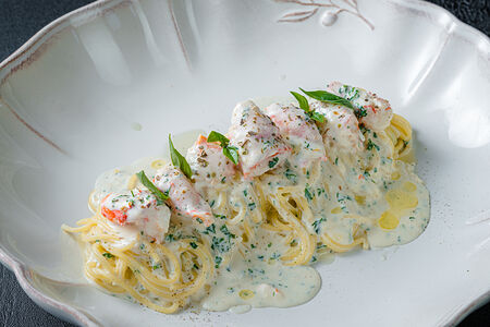 Спагетти с камчатским крабом