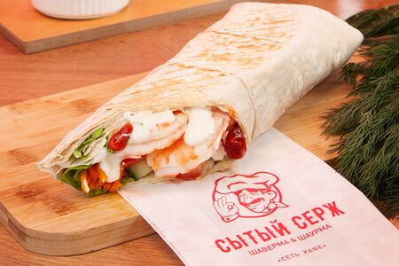 Греческая с креветками