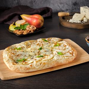 Римская пицца груша с горгонзолой