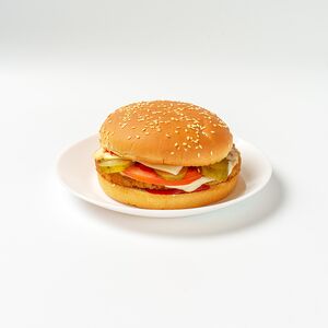 Бургер с куриной котлетой