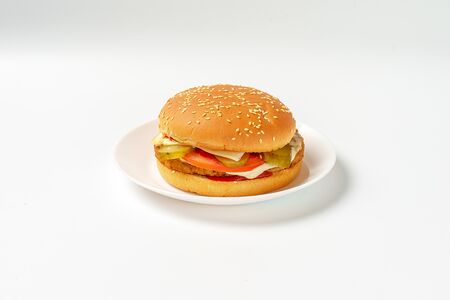 Бургер с куриной котлетой