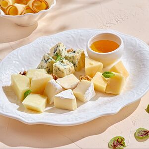 Ассорти из европейских сыров