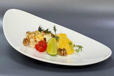 Судак под соусом бри