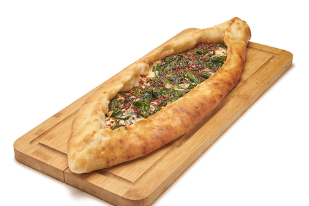 Пиде со шпинатом