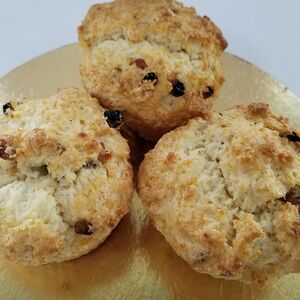 Кекс творожный с изюмом