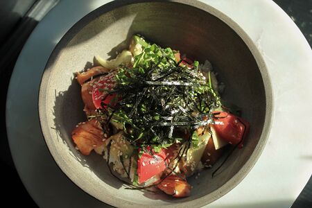 Поке с лососем