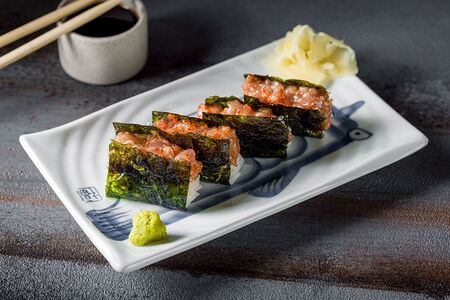 Спайси-суши Лосось