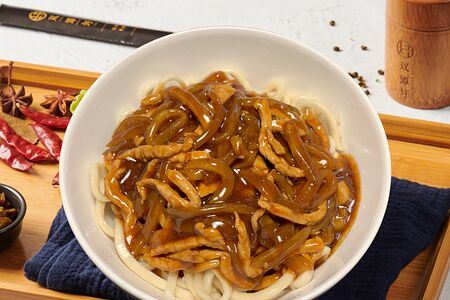 C5 Лапша тушёная со свининой и баклажанами