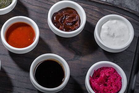 Сметана с чесноком