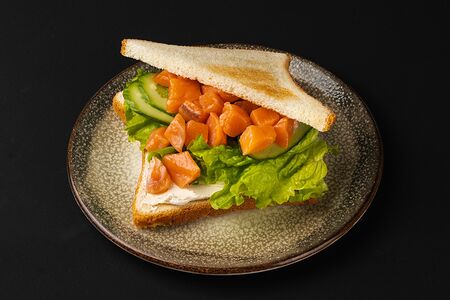 Сэндвич с семгой