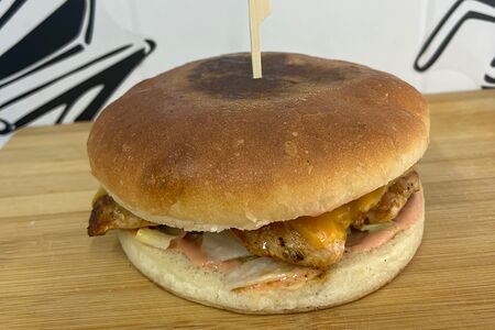 Бургер с куриным филе