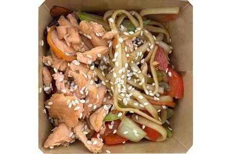 Лапша удон с лососем