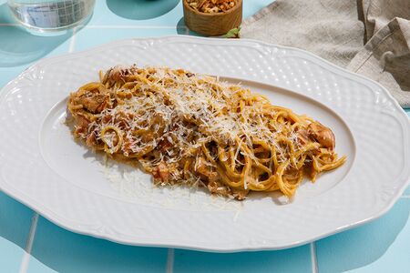 Спагетти с томленой уткой