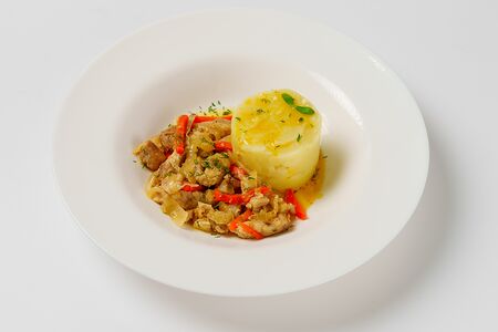 Поджарка свиная с пюре