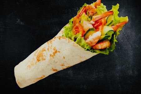 Шаурма Креветки королевские на углях в тандырном лаваше