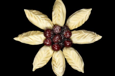 Вареники с вишней ЧерриПели