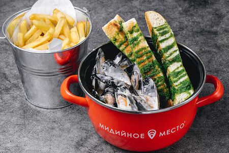 Мидии в сливочно-сырном соусе