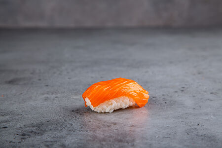 Суши Лосось