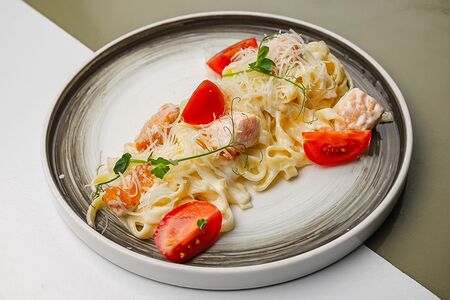 Паста с лососем