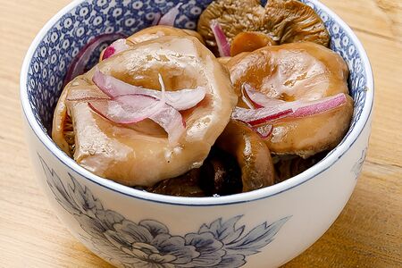 Солёные рыжики