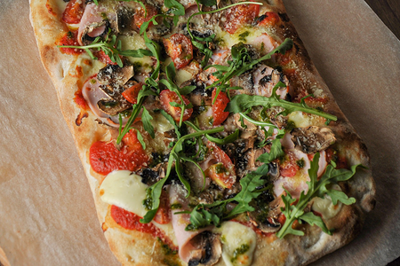 Пицца Ветчина и Грибы