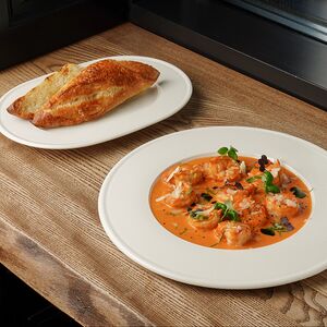 Тигровые креветки в коньячном соусе