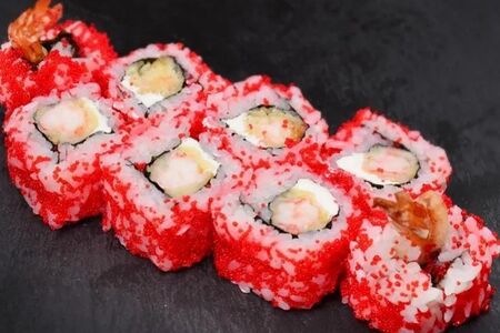 Ролл с креветкой и сливочным сыром