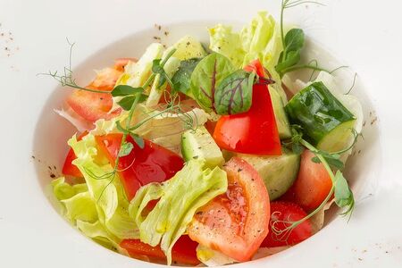 Салат из свежих овощей 